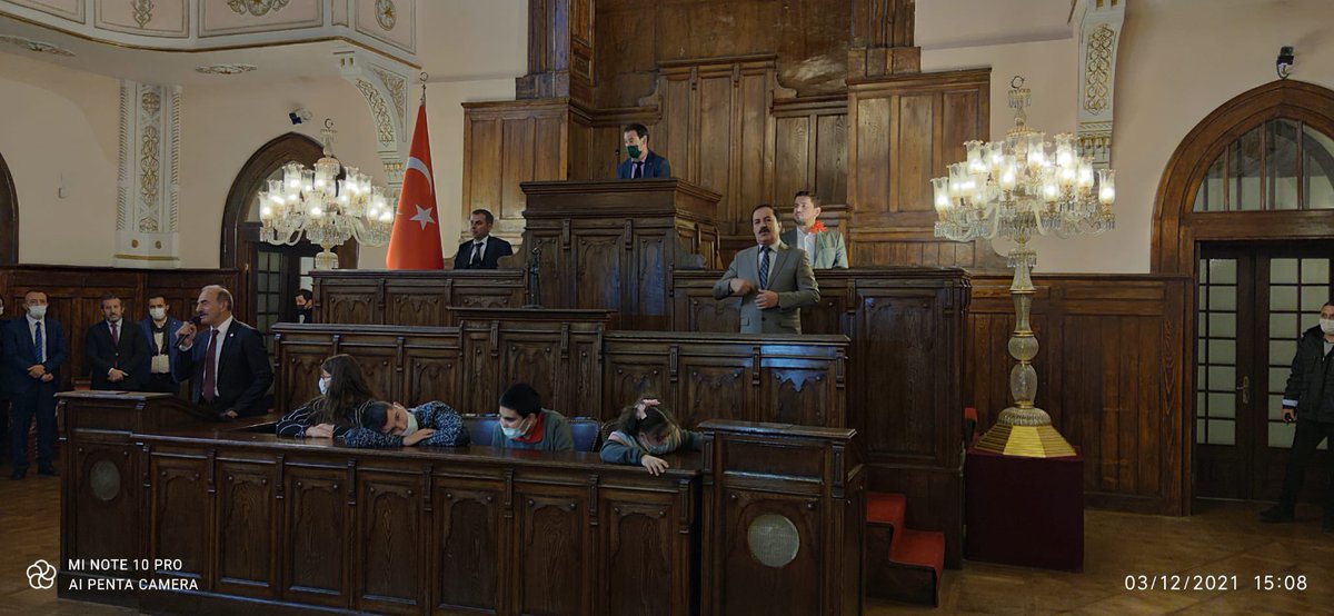 GDH_GSD's tweet photo. Engelsiz Meclis olarak TBMM (eski) deki engelsiz toplantımızı gerçekleştirdik. Kanunlar istenilince ne kolay çıkıyor test ettik. Birçok engelsiz kanun çıkardık. Bir gün değil her gün hatırlamak  ve hatırlanmak dileğiyle.. #3AralikDünyaEngellilerGünü @AkgunRessam @TBMMresmi https://t.co/5A1bAomoQg