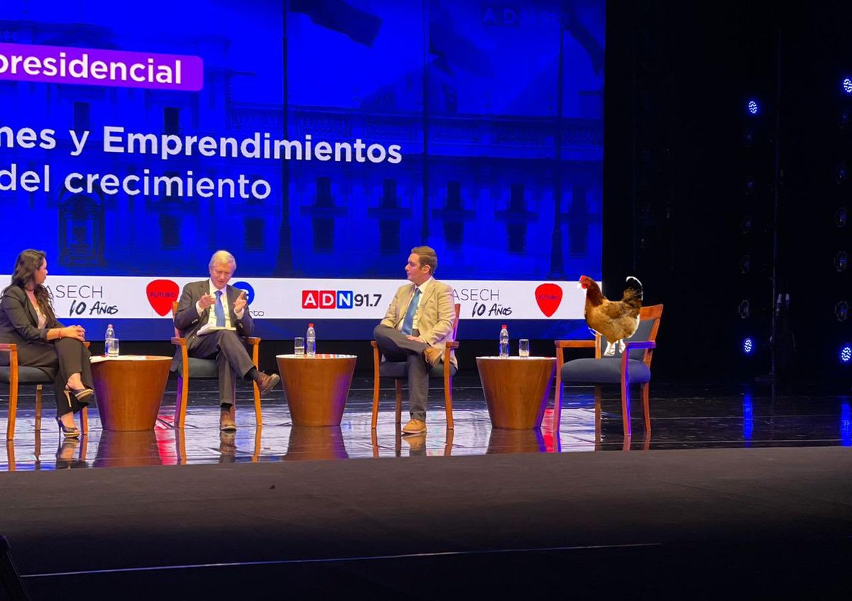 RepublicanoCh's tweet photo. #GabrielBoric #joseantoniokast @maca_santelices @EquipoKast #Parisi #pdglive . Que son habladores como que #ElGallinas #ElVoltereras Pucha que son habladores como que no va a los debates.... https://t.co/gOA1Akp98h