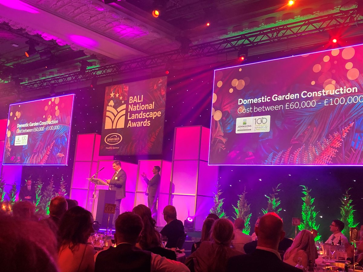Congratulation <a href="/GraduateGardene/">Graduate Gardeners</a>. The #BALIAwards2021 Domestic Garden Construction - Between £60K - £100K 2021 Principal winner 🥳