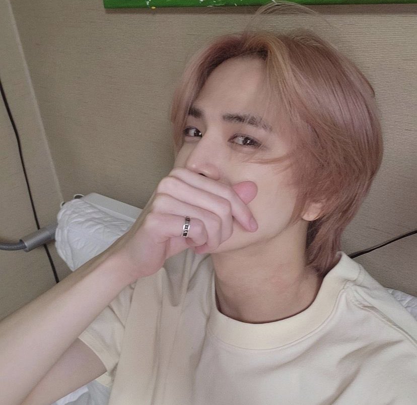 babybread808's tweet photo. 🧡 https://t.co/cdYkpsY4WO