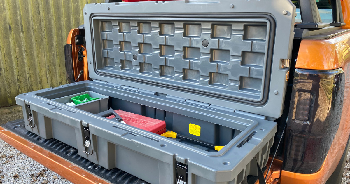 Direct4x4's tweet image. Putting good use to the Double-Walled Expedition Tool Storage boxes.

direct4x4.co.uk/collections/ex…

Super strong and durable and can be used for work and play.
#camping #overland #4x4 #pickuptruck