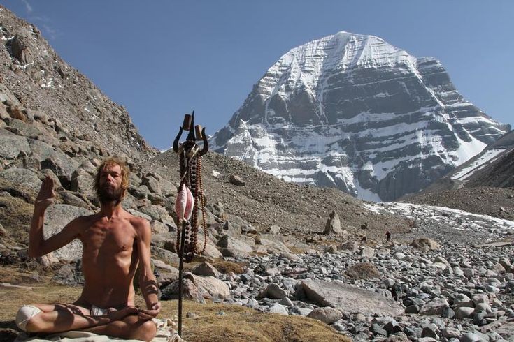 ' Shree Kailash Parwat is the center of the Spiritual ' 🙏❤️