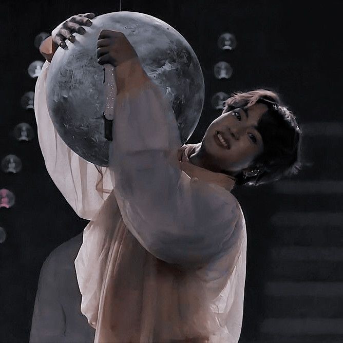 Jimin_heartlove's tweet photo. هر کلمه از Moonمنو یاد تو میندازه سوکجین:>
_من حتی اسم هم نداشتم
_تا این که تو رو دیدم
_تو به من عشق دادی
_و الان دلیلم شدی
_تو سیاره ی منی🌙
#PreciousFlowerJin
#Worldwidesinger
#GreatestEpiphanyJin
@BTS_twt https://t.co/NTYxwKH5oo