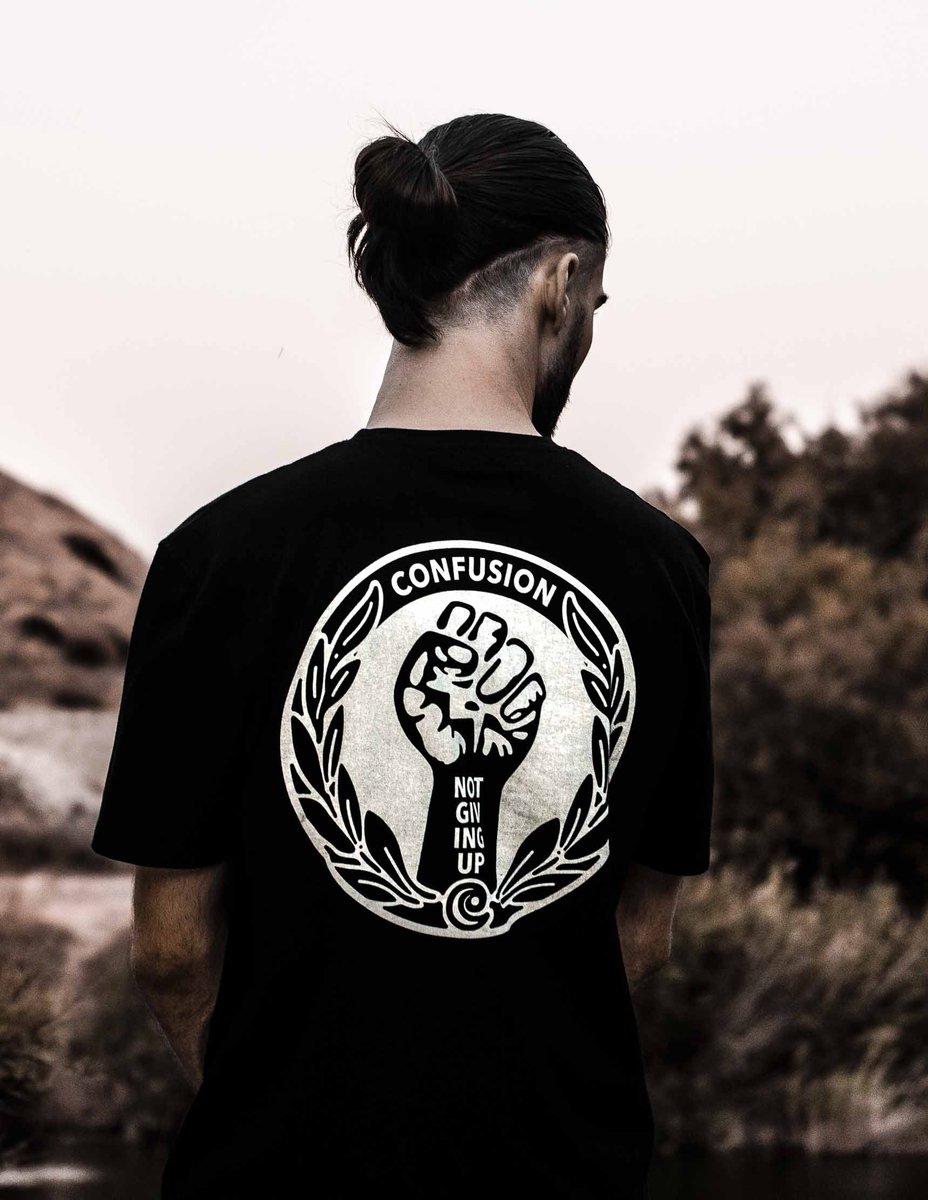 CNFWear's tweet photo. ¿Luchas por lo que crees? 🤷‍♂️
✊NO TE RINDAS JAMÁS ✊📢 LUCHA por lo que realmente QUIERES👉 A la única persona que no puedes engañar es A TI MISM@ ✊ FIST by CONFUSION, PHOTO @f_defoto
LINK https://t.co/q9l8xjPGBT https://t.co/o0Vmwr4pl3