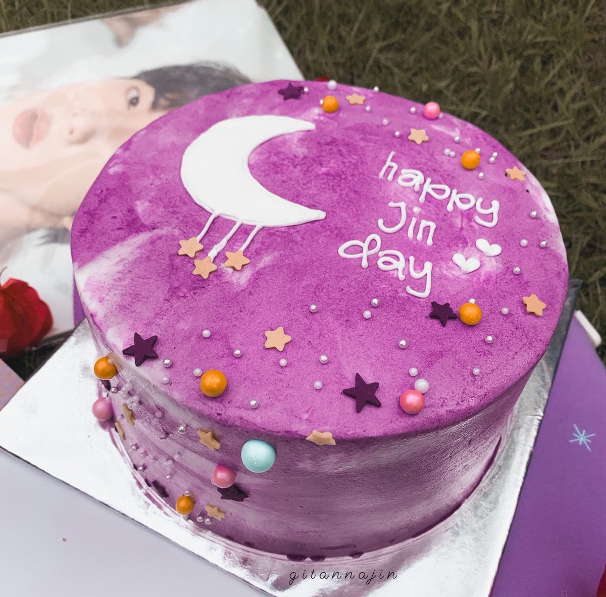 gitannajin's tweet photo. To handsome and the most talented man, happy birthday to you kim seokjin!!🥺🥺
I love you from botom of my heart, i hope that u are taking proper care of yourself, just be happy, stay healthy i will support you throughout of my life @BTS_twt 💗💗 https://t.co/dzw5yQopbk