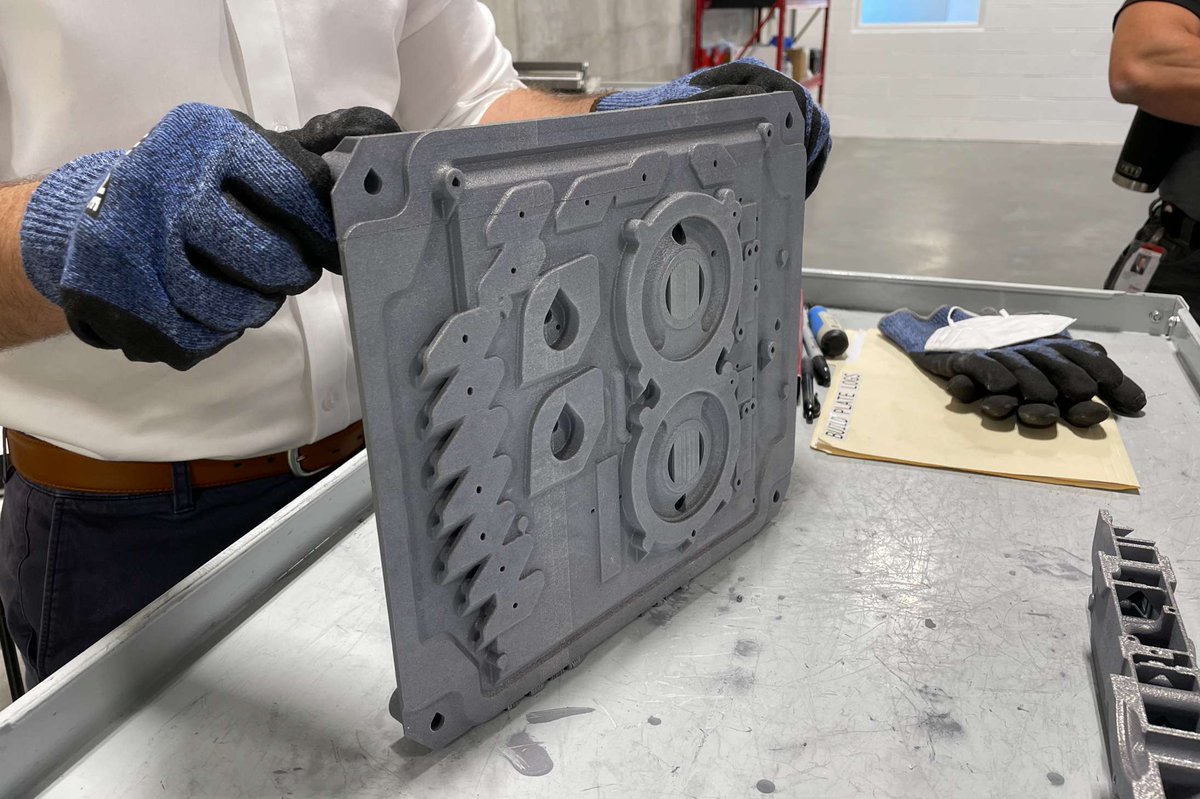 AddMfgMedia's tweet photo. Rail industry manufacturer @WabtecCorp has joined the neighborhood — Pittsburgh additive manufacturing campus Neighborhood 91, that is! From this new location, it will produce new, aluminum parts with an SLM 800 and SLM 800 Hub.
https://t.co/riPTkNCP22
#3dprinting #rail #trains https://t.co/DowsXBw2tB