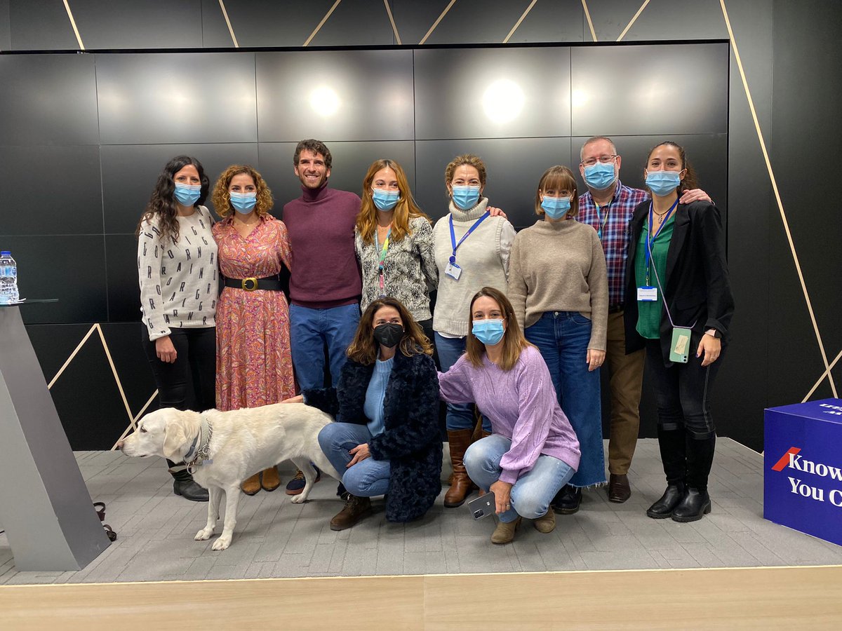 Por el #DiaInternacionalPersonasconDiscapacidad en <a href="/AXASegurosEs/">AXA España</a> hemos conocido la historia del triatleta Jota, todo un ejemplo de #optimismo y #superación