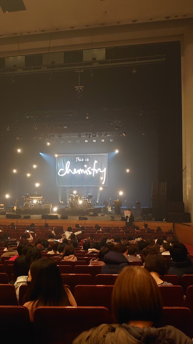 drawarayoflight's tweet photo. CHEMISTRY福岡ライブ😆
ケミの今までを振り返るようなセトリで最高でした。😭
2年ぶりに二人の歌声聴いたけど、さらに成長してないか🤣
きっと初期の曲しか知らない人でも感動するよ😏2月の武道館に近い人は足を運んで欲しい(自分行けないけどw)おすすめします🤣✋
#CHEMISTRY
#ThisisCHEMISTRY https://t.co/qPNp1tjAAB