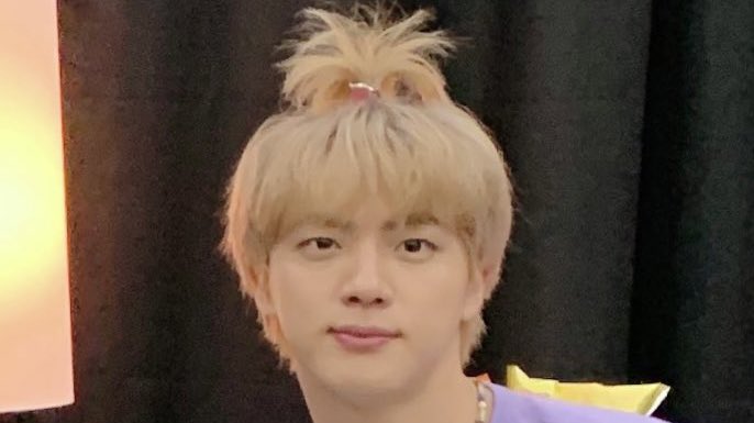 gimbapkookoo's tweet photo. your one                            your two https://t.co/w8QEzKVdMv