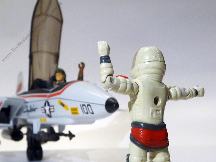 Toynostalgia's tweet photo. The #GIJOE Sky Striker Jet
Plastirama - Hasbro.
MADE IN ARGENTINA
#Tomcat #F14 #Aircraft #jet #comandosheroicos #therealamericanheroe #Hasbro #americanheroe #americanheroe #actionman #actionjoe https://t.co/wbIio8BuUk