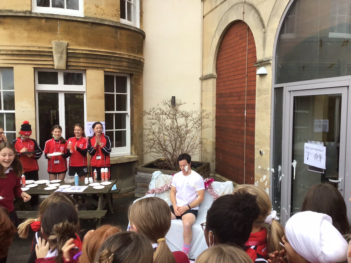 Redmaids’ High Sixth Form tweet media