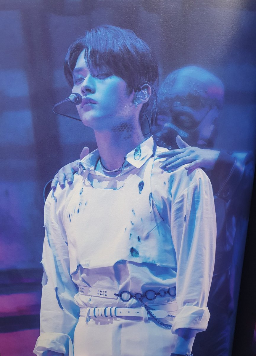hyunesdior tweet picture