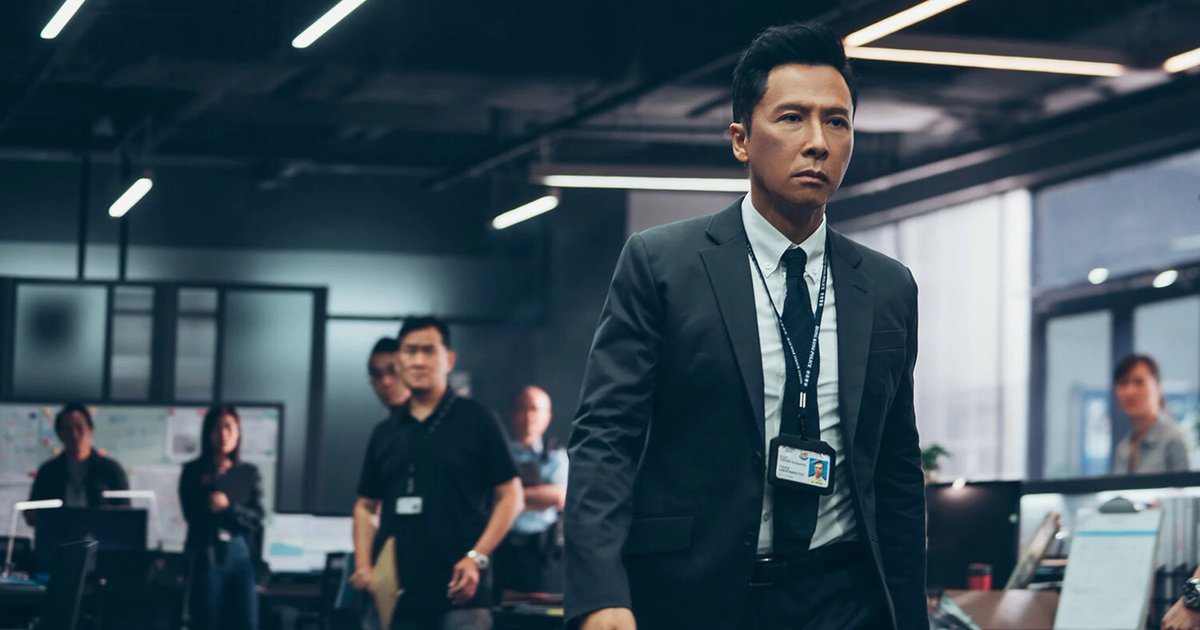 فيلم Raging Fire (2021) 

فيلم صيني عن شرطي يعود ماضيه بشكل غير متوقع مما ادى سلسلة جرائم من بينها مقتل صديقه فيحاول اعادة التوازن و ضبط الأمن!
____
🧩 (6.8/10) #اكشن #جريمة
___