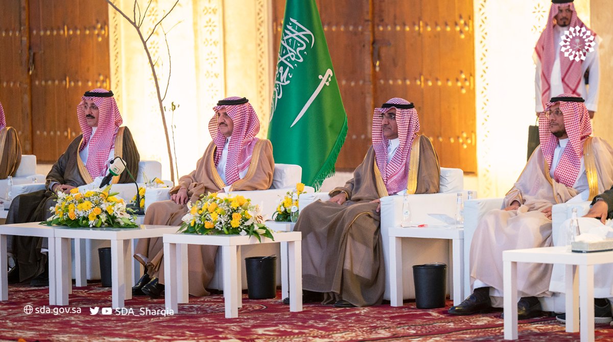 SDA_Sharqia's tweet photo. لقطات من تدشين صاحب السمو الملكي الأمير سعود بن نايف - #أمير_الشرقية
مساء أمس الخميس عدداً من مشاريع #أمانة_الاحساء، تشمل مبادرات متعلقة بتحسين المشهد الحضري وأنسنة المدن والاستثمار الأمثل للمقومات الحضارية في #الأحساء https://t.co/dCMeCHENDm