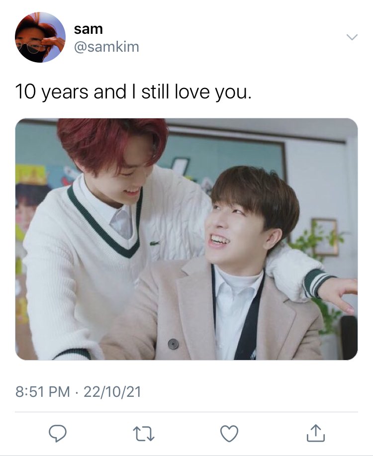 HARUTHUSIAST's tweet photo. Sam&amp;John&amp;Kyle AU (#dodamhwan) 
—  one pair grew up and grew apart. the other pair fell in love and fell tired. a chaotic love story of bestfriends who stared at each other a second too long, and lovers who try to stare at each other way longer than a second. https://t.co/pa5y7yPUUe