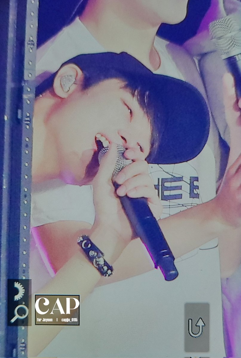 211203 더보이즈 주연 Preview

진짜 만화 아니냐
사람 눈이 어떻게 이래 사르르르르르
#주연 #더보이즈 #JUYEON #THEBOYZ #이주연
