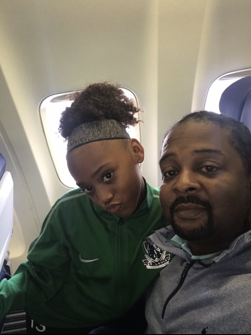 MiaDSoccer31's tweet photo. π£π£π£π£. Happy Birthday to this guy we call dad!!!! β€οΈβ€οΈ #ouragent #weallwegot #dreamteam https://t.co/QJgdOfwjSr