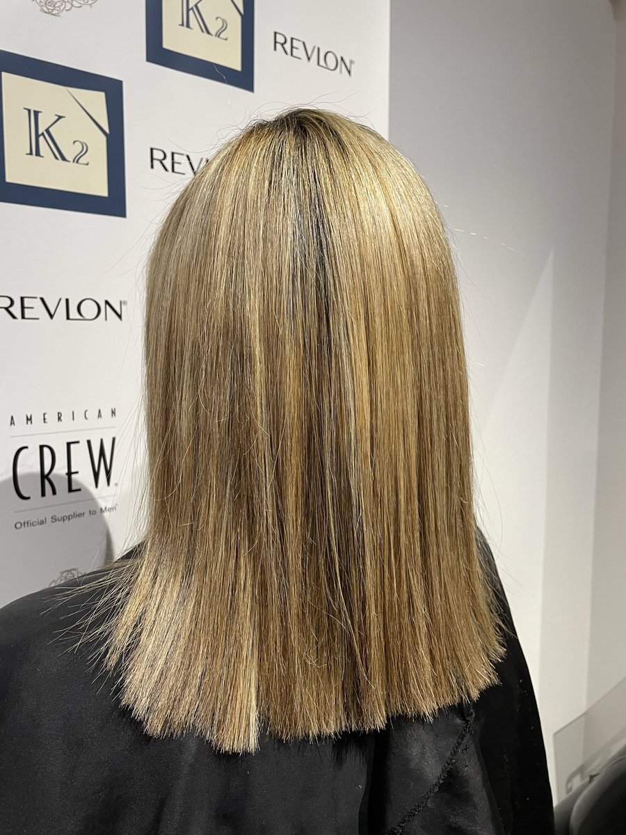 Solo_Hair_'s tweet photo. Keratin Smoothing Treatment @KeratinComplex  
☎️01626 351200 👩🏽‍💻 https://t.co/Zx9xjvxzyE https://t.co/mqgUPijZtG