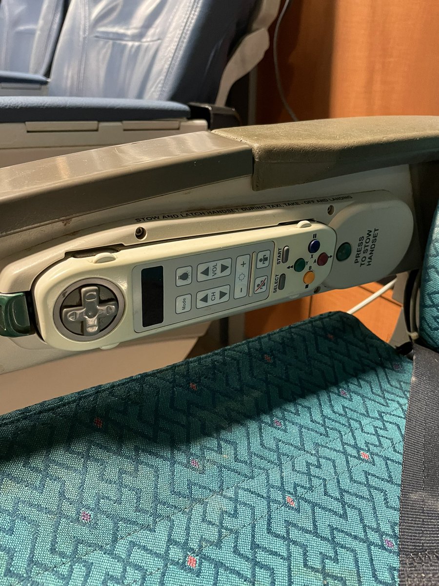 airlineguys tweet media