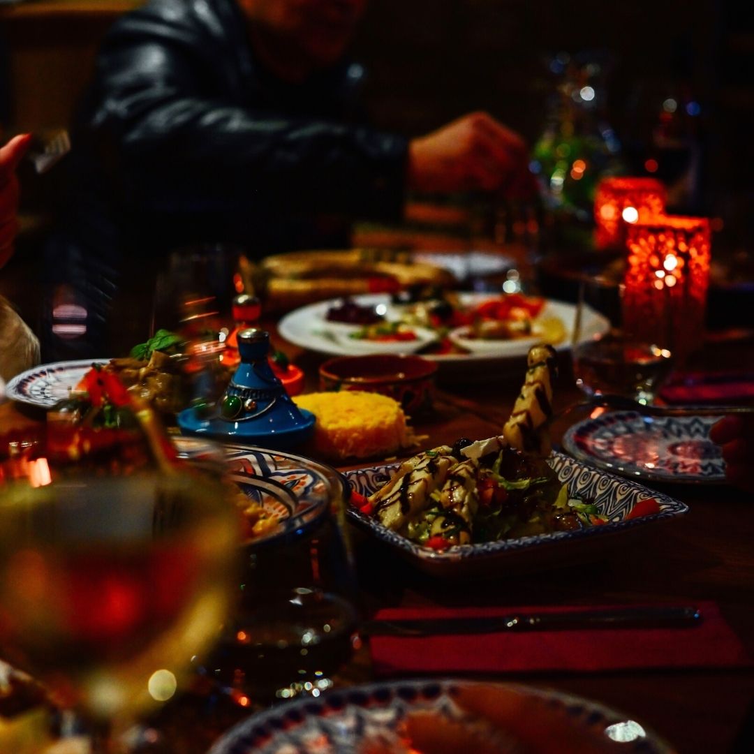 Marrakesh_Res's tweet photo. The ideal spread for the weekend...👀 Will you be popping in this weekend? 

Make sure to get your bookings in via https://t.co/KWD8E3jouE
#MarrakeshbyMindo #CapelStreet #MoroccanFood https://t.co/Hc8H1MpQd2
