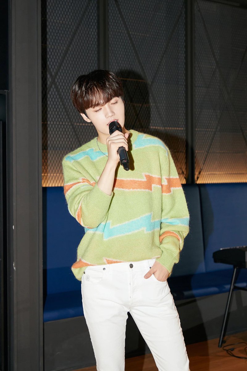 ushamayee's tweet photo. #도영이_벌스데이_햅삐햅삐로통통 HAPPY BIRTHDAY DAY DOYOUNG, I love you so much💜💜💜💜💜 https://t.co/BLeErvXO4W