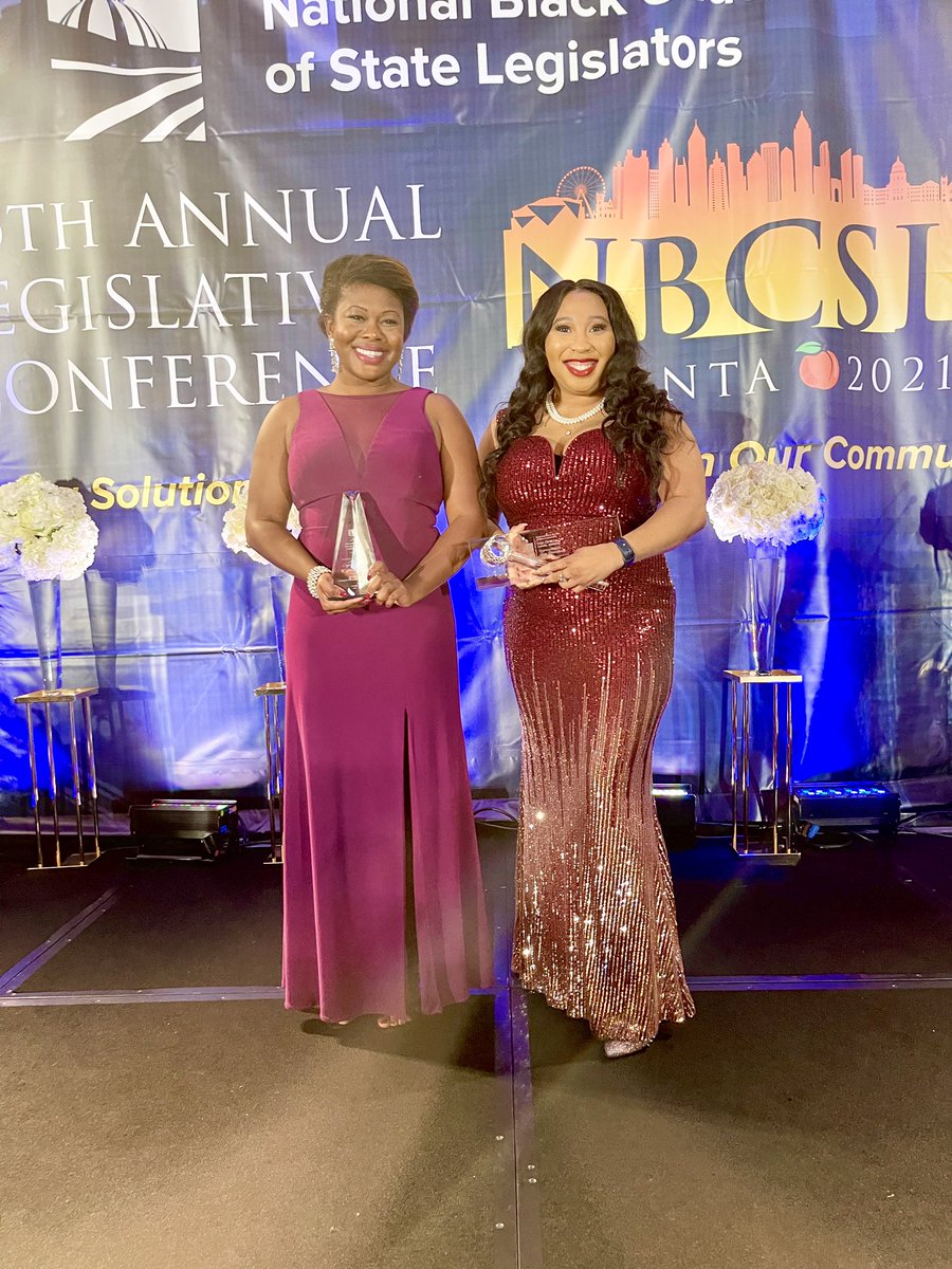 JheanelleW's tweet image. I’m so honored to receive the Regional Legislator of the Year Award by the National Black Caucus of State Legislators at the 45th Annual Conference! 

It’s a privilege to serve and lead policy change that makes a difference!

#NBCSL #vaccinatedonlyevent #LBCMD #Working4MD