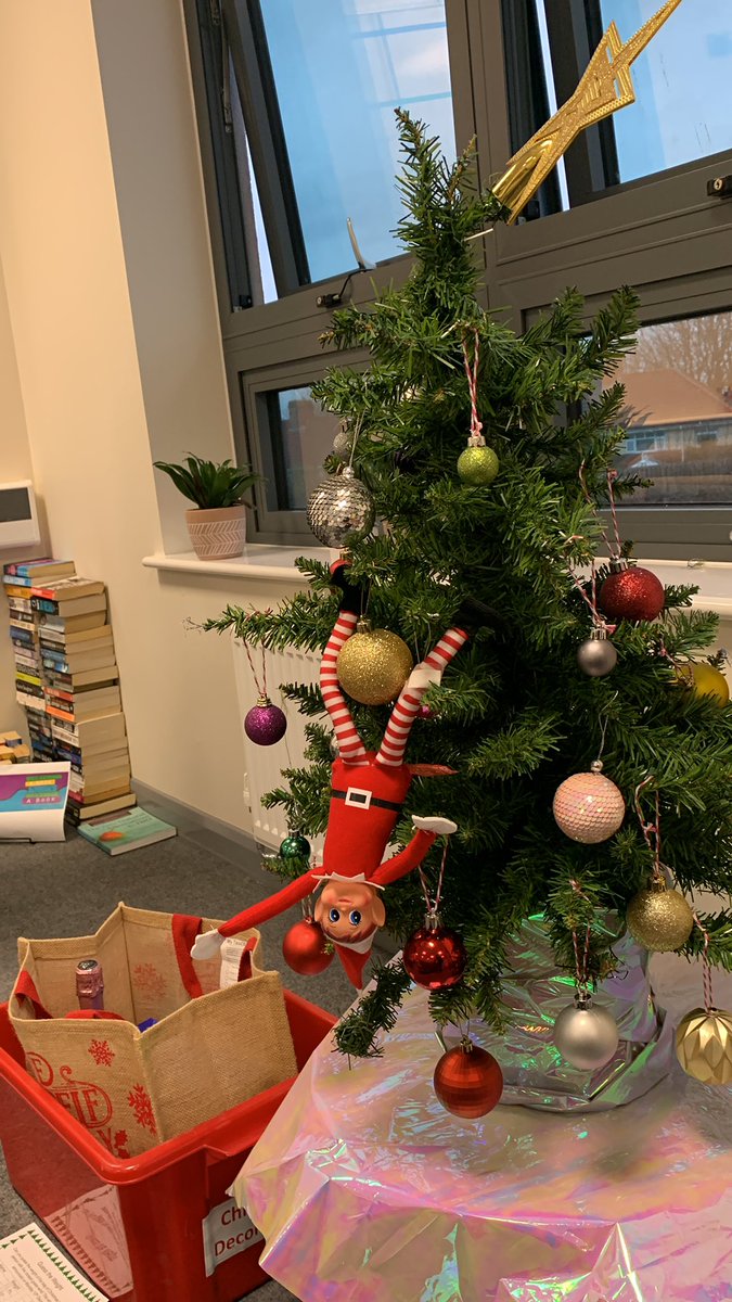 MinervaCLF's tweet photo. Squidge! Silliness in the staff room on Friday afternoon! #elfontheshelf @Cabotfederation #wherewillhegonext https://t.co/Oqh26CnqK6