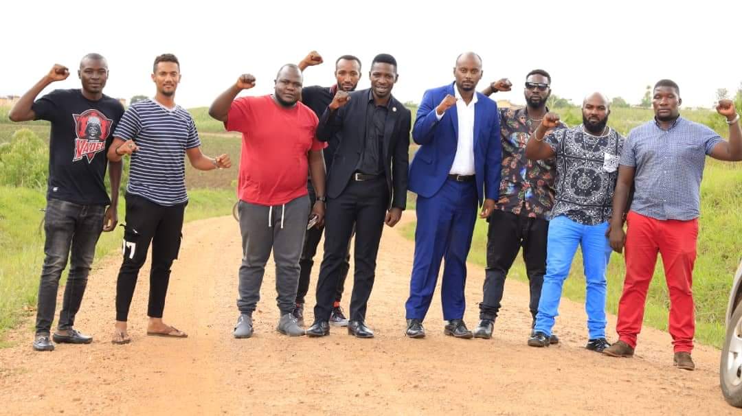DavidLRubongoya's tweet photo. Together with President @HEBobiwine, we checked on our comrades who remain incercarated up to date at Kitalya prison for no crime whatsoever.
We delivered to them a message of strength &amp; solidarity from the entire @NUP_Ug family.
May we continue to demand for their Freedom. https://t.co/fB4Mozxkq5