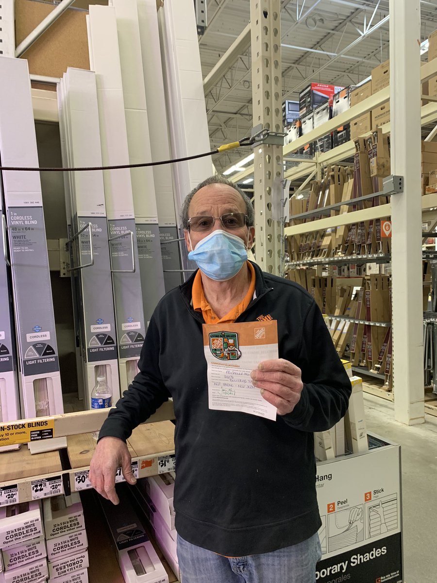 LaurentmMorgan's tweet photo. @2678 Congratulations to Mike!! Met Bravo Associates for November! #metpartnership #buildingstrongrelationships @JessicaMeaney3 @RichRoach28 @tammylp56 https://t.co/Bw0OMoMMxU