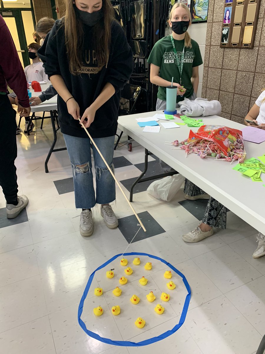 Lora Ciferri tweet media