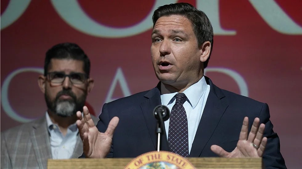 thehill's tweet photo. DeSantis proposes civilian Florida State Guard military force he would control https://t.co/F3C409gdNZ https://t.co/qGIe2ZtcXJ