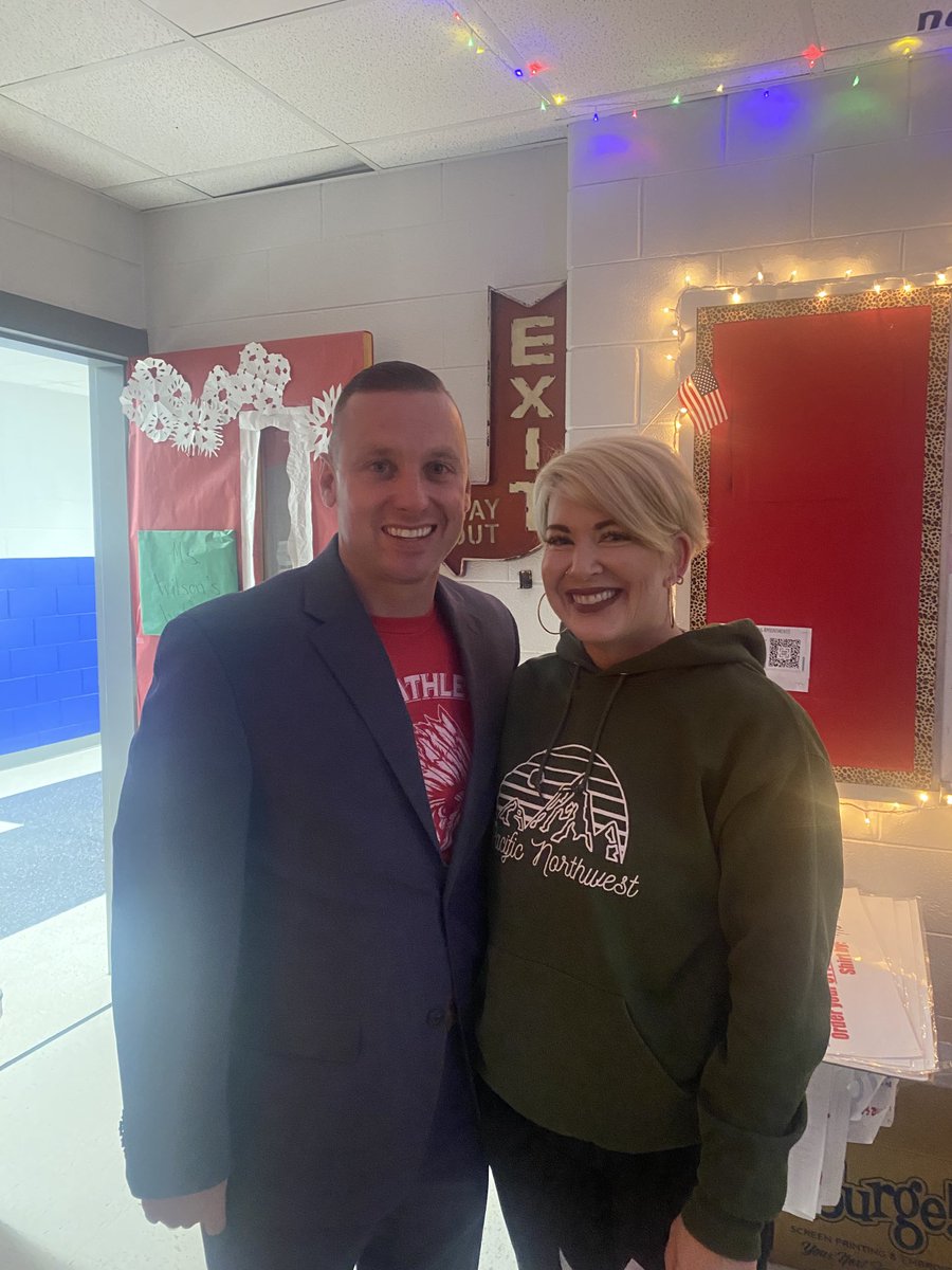 mcprincipal20's tweet photo. Congrats to Beth Wilson for being named MCHS teacher of the week! She was nominated by Grace Hensley and Abby Robertson! They say she always makes learning fun! Congrats and Roll Tribe! https://t.co/mtQSemVNEO