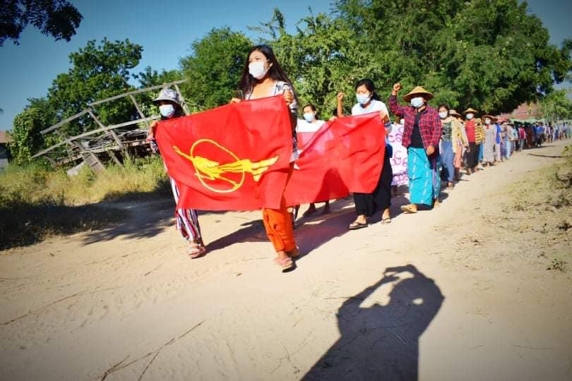 Myanmar_Now_Eng's tweet photo. Images from multiple anti-military protests staged today (Dec 3) in various villages in Yinmarpin and Salingyi townships in Sagaing. 

Photos: CJ

#WhatsHappeningInMyanmar https://t.co/gEbQTcocfx