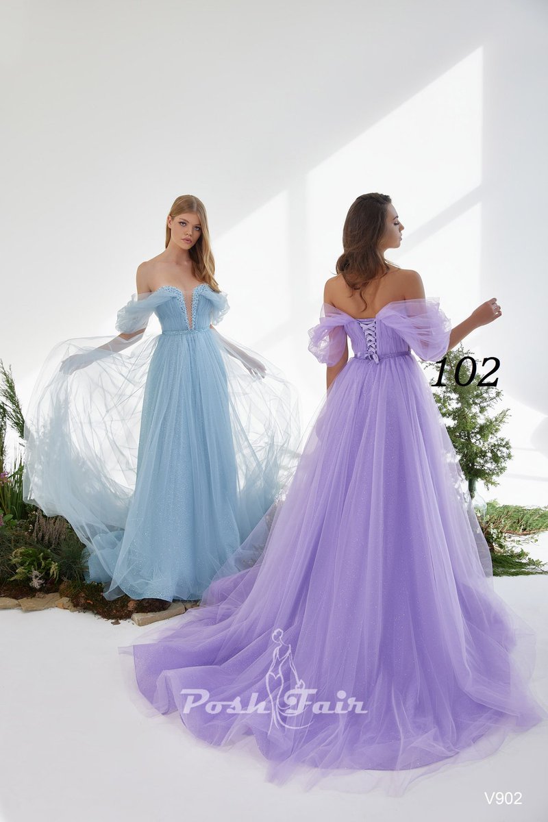 Exquisite Long Tulle Aline Evening, Prom or Party Dress with Off-the-Shoulder Neckline and Train
etsy.com/ca/listing/111…
#promdress #eveningdress #partydress
