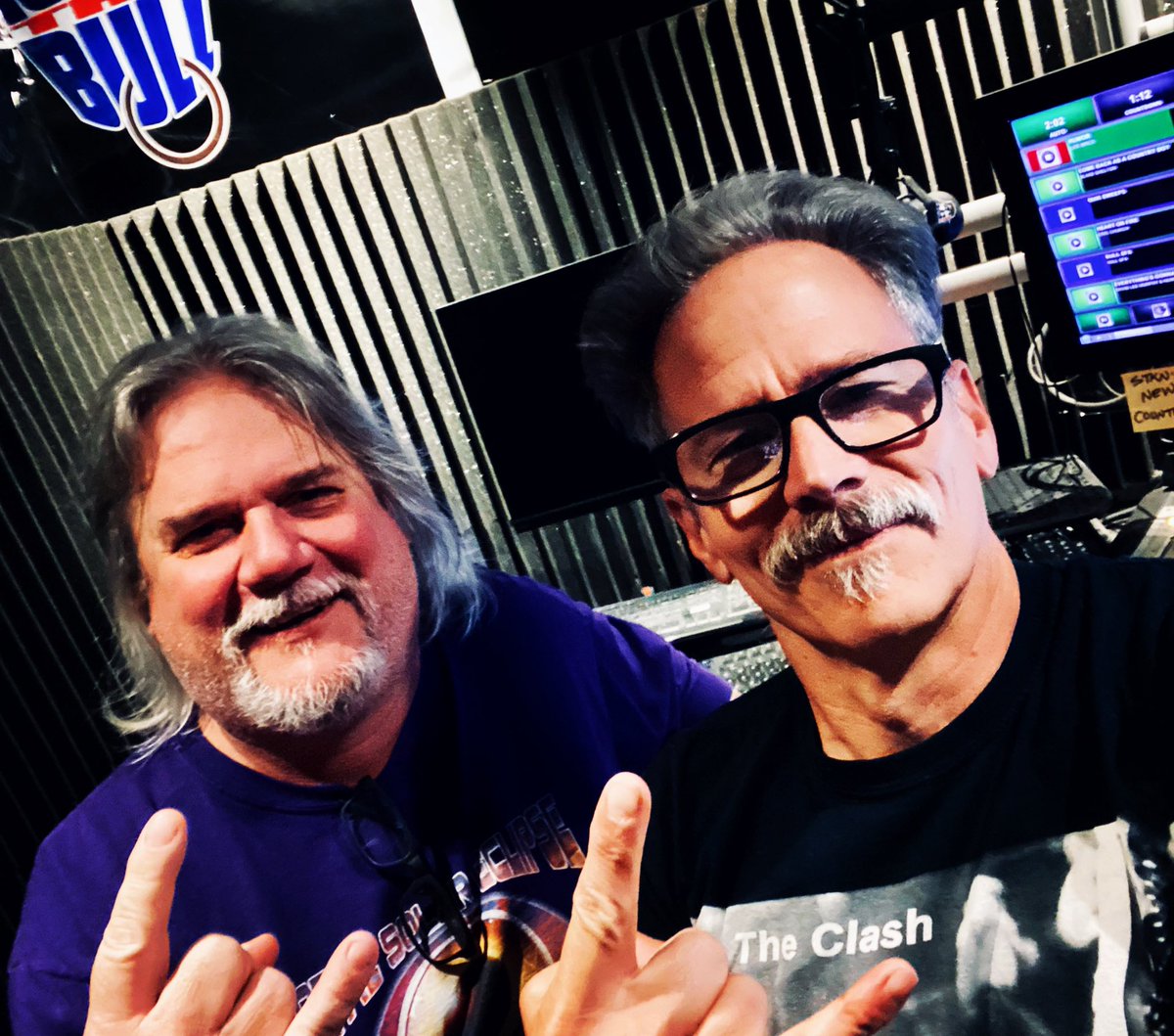 Johnny_Stockton's tweet photo. Chattin’ with my ol’ school bud Roger Hahn on #105-9TheBull this morning about the 40th annual Lynn Hahn Memorial Delta Reflections Lighted Boat Parade tom night in #DowntownStockton! 🎅🏼🎄⛄️🚤
#1059TheBULL 🤠 1420AM KSTN 🎵
#StocktonCA  #StocktonTrue #JohnnyStockton209 🎧 https://t.co/JkKiVcAjgH