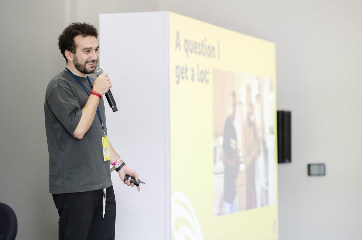 قدم خلوق أيضًا عالم YouTube Shorts الجديد للحضور، وهو أحدث إصداراتنا وأقصرها تشويقًا على الإطلاق! وشجع الجمهور على التعرف عليه لتنمية حجم قنواتهم الخاصة. #YouTubeShorts