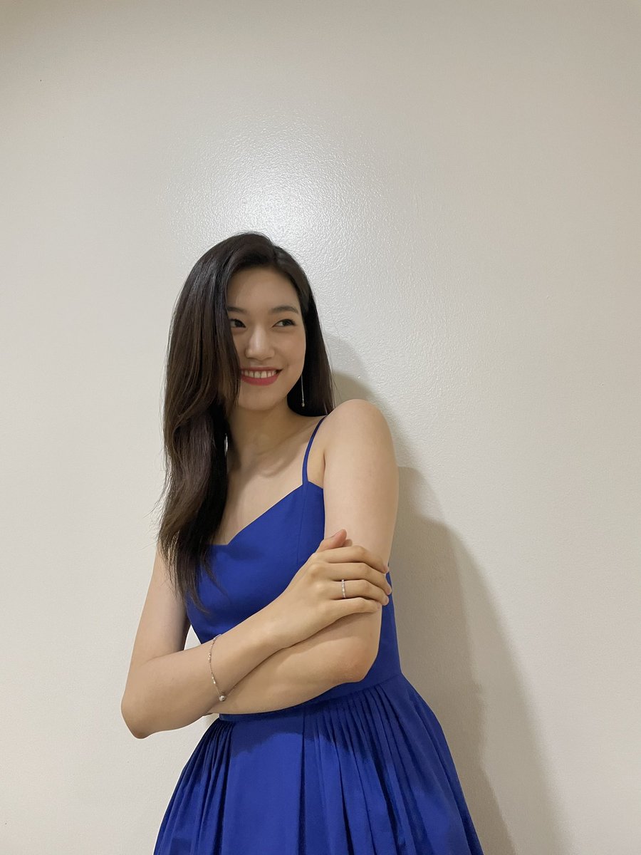 ASTR0SUHO's tweet photo. happiest birthday to this pretty and super talented woman, kim doyeon!! get well soon uri doyeonie!! i love u ♥

#HAPPY_DOYEON_DAY #WinterFlakeDoyeonDay
#HAPPYKIMDOYEONDAY 
#해피김도연데이
@WekiMeki https://t.co/b4XaTIHnlH