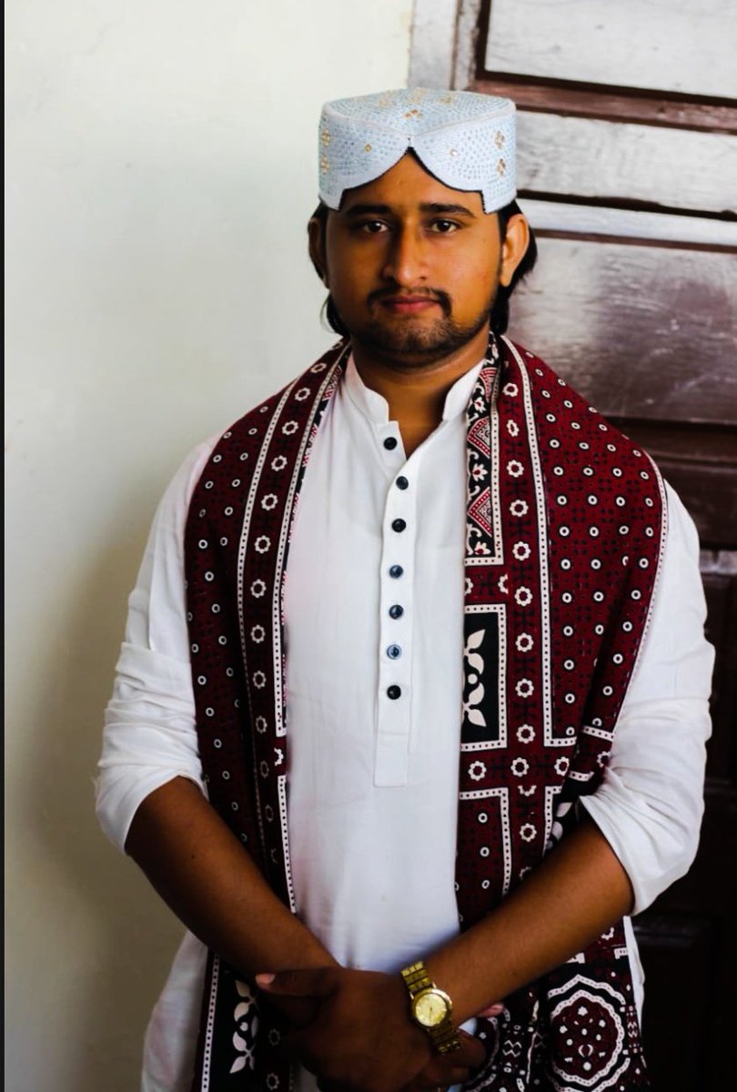 PrinceR80265990's tweet photo. ھَلِجي_ته_ڳاٽ_اوچو_ڪري_ھَلِجي🔥
نه_ته_ڪنڌ_ئي_ڪپرائي_ڇڏجي😎
#SindhiCultureDay2021 https://t.co/FF6AySfI6V