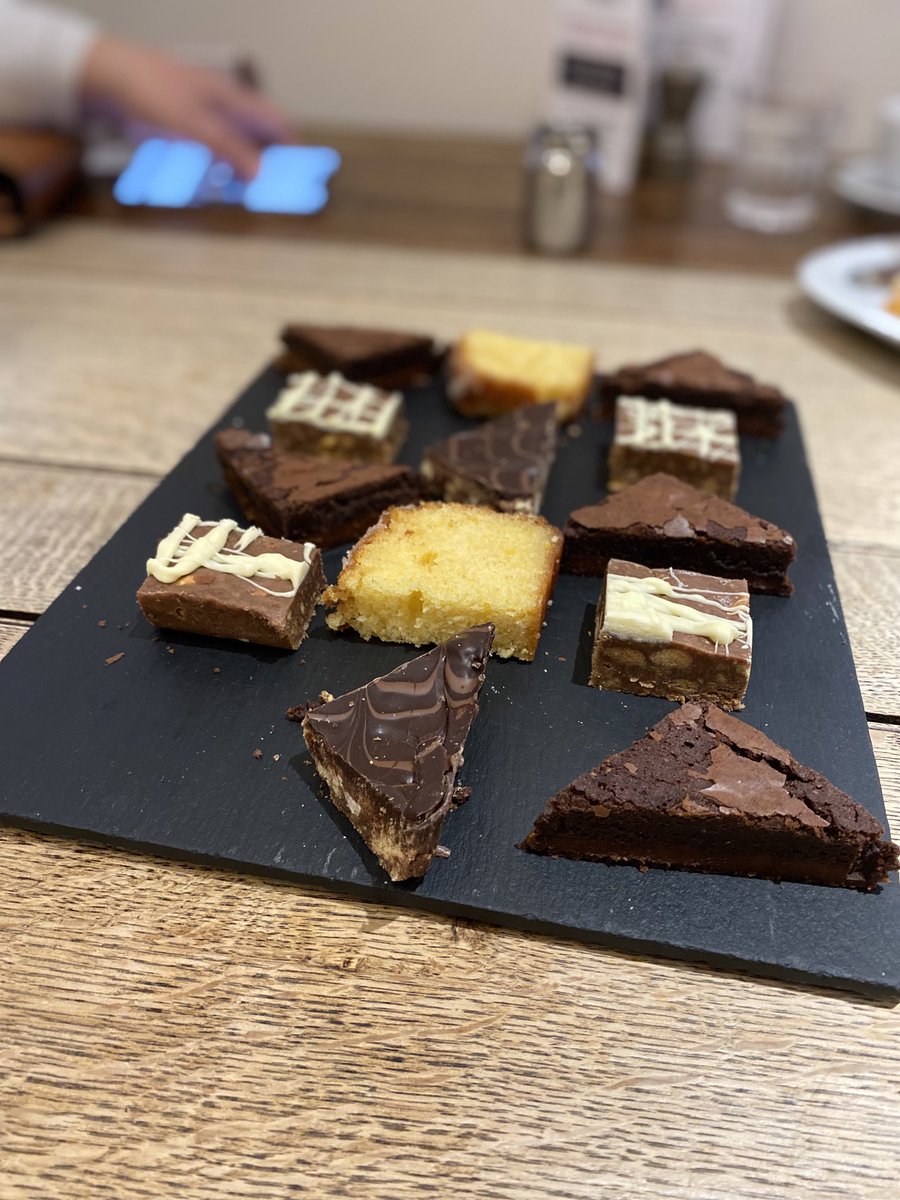 spdyer_'s tweet photo. Still a very good week! #cake @TWBPT site visits. #welllookedafter https://t.co/OxToXN1C0m