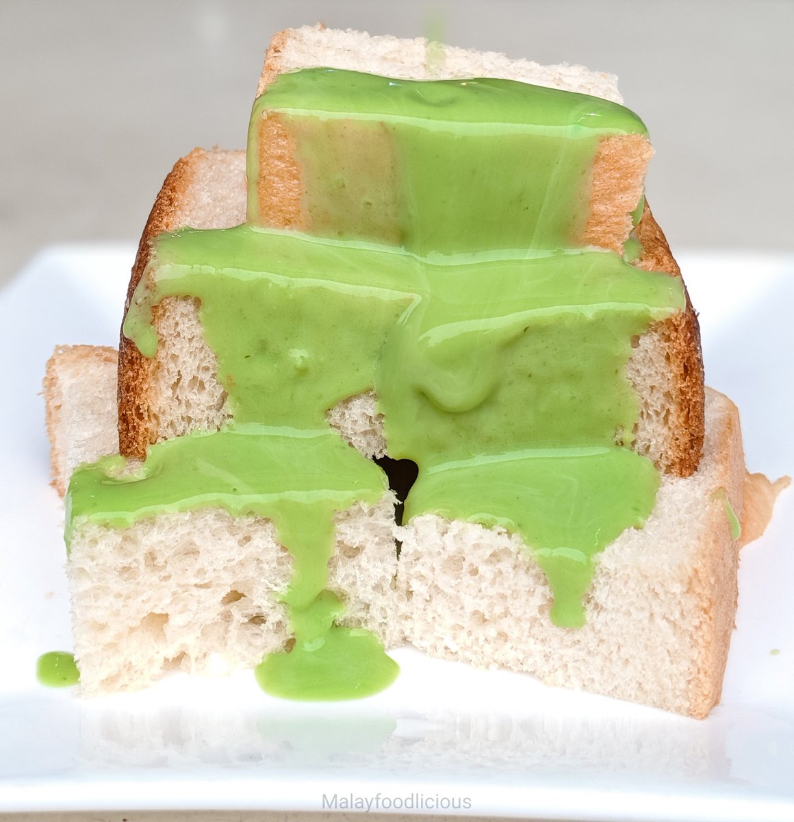 Ashsukamakan's tweet photo. Pandan flavour can never go wrong 🥺❤️ https://t.co/MpYF7XGReY