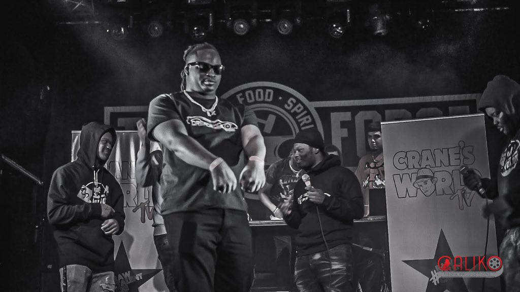 Dreadrocksge's tweet photo. Check these pictures from the show as a featured artist with @KatieGotBandz it’s only up from here. https://t.co/ZsNI3wI3Kp