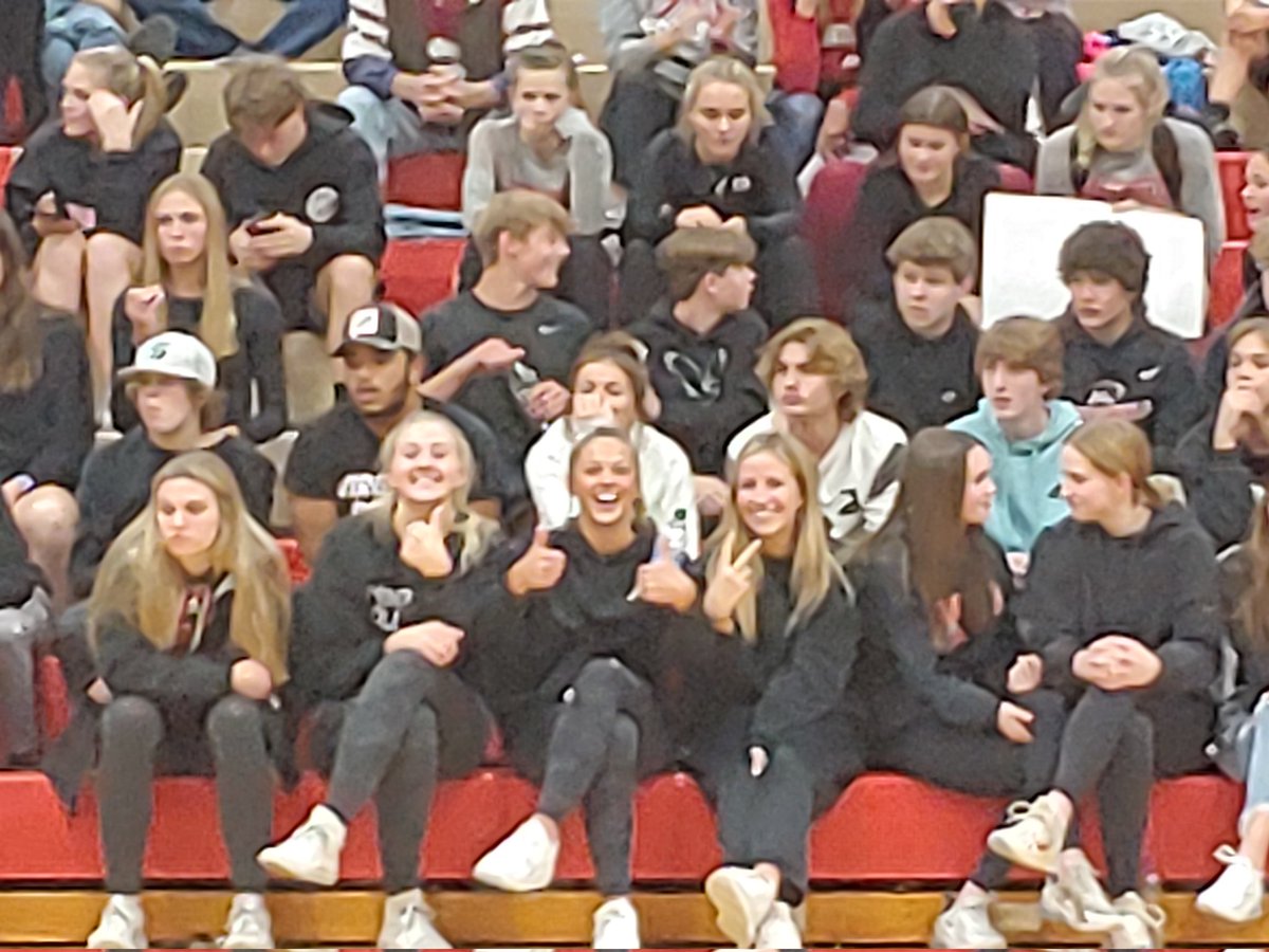 dlump5000's tweet image. @MontiGirlsBBall fans are awesome!  Another reason I love my job!  @CoachGeyen @BruceBL10 @jocelynh93 @Jared_Hines27 #MagicPride #VoiceofMagicBasketball