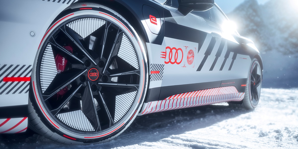 AudiOfficial's tweet photo. Like the alpine design on the 3rd jersey for their grand tour through Europe: An exclusive foiling for the Audi RS e-tron GT inspired by our partner @FCBayern.

Learn more: https://t.co/WSPH3Lxco3

#Audi #RSetronGT #AudixFCB #FutureIsAnAttitude https://t.co/tHYmNUqFTe