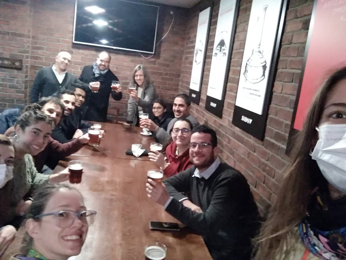 janirenaiz's tweet photo. Cheers to Vahid, new Doctor from the group, and to us bec it is Friday, yeah!
@uFluidicsEhu #MAMIproject https://t.co/4O53W1H7R1