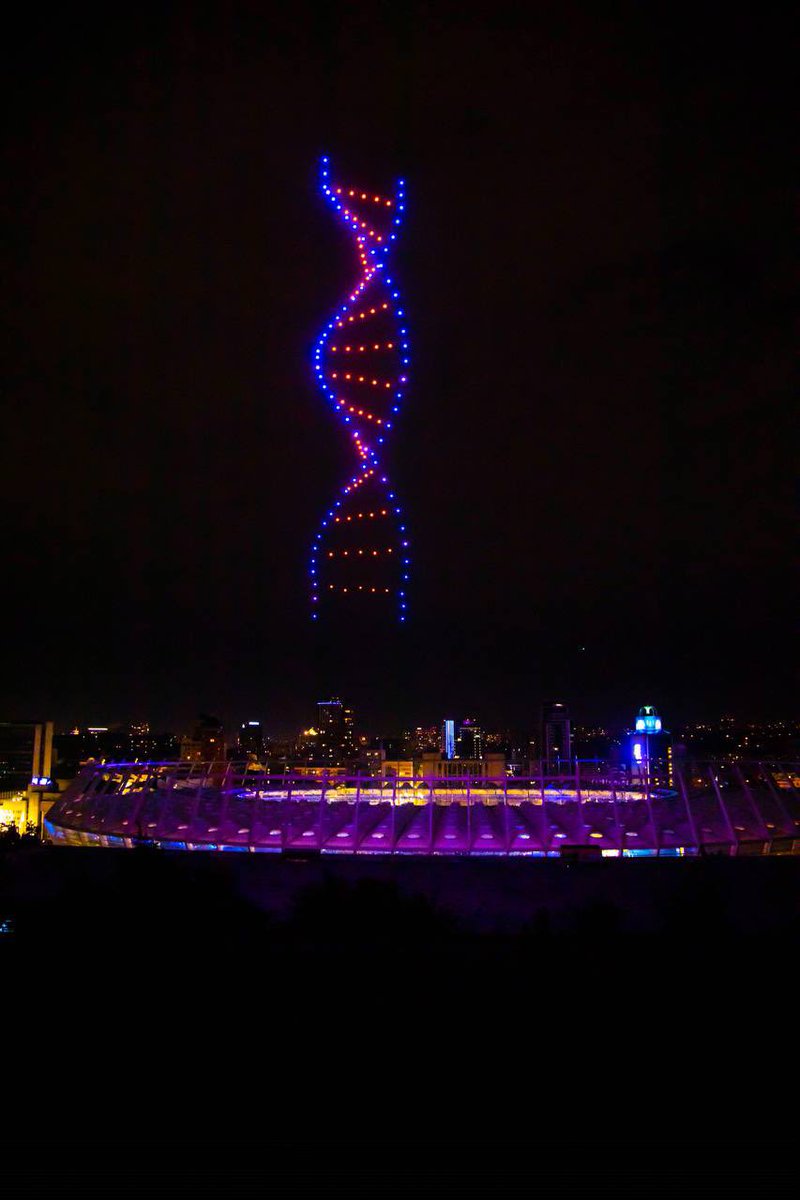 Skypixdroneshow's tweet photo. Drones DNA 🧬👽

#skypixdrones
Tel/WhatsApp +38 (098) 612-13-52

#events 
#lightshows 
#дроны
#droneshow 
#dronelightshow 
#шоудронов https://t.co/4pXWWlkWud