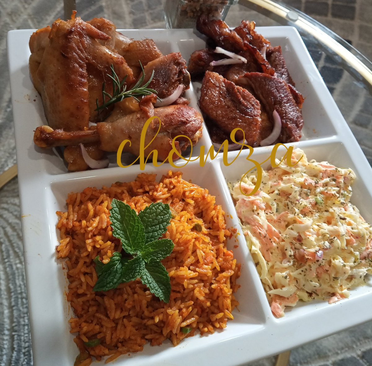 Chomza_'s tweet photo. Just call me the Rice Queen 😂
It was a village Chicken and smoked Brisket affair❤️
Thank you for  today's orders
Call or WhatsApp 0966347328 https://t.co/CfdcvOefzq
