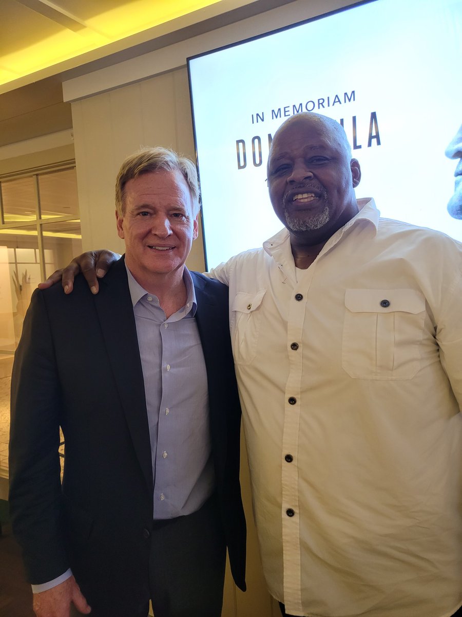 Tonight at 7pm please join us for our Fritz Pollard "Celebration of Life"  Fritz Pollard was the 1st African American NFL Coach in 1921. There will be awards, NFL owners, players, and dignitaries. Use the link below 
facebook.com/rollingout