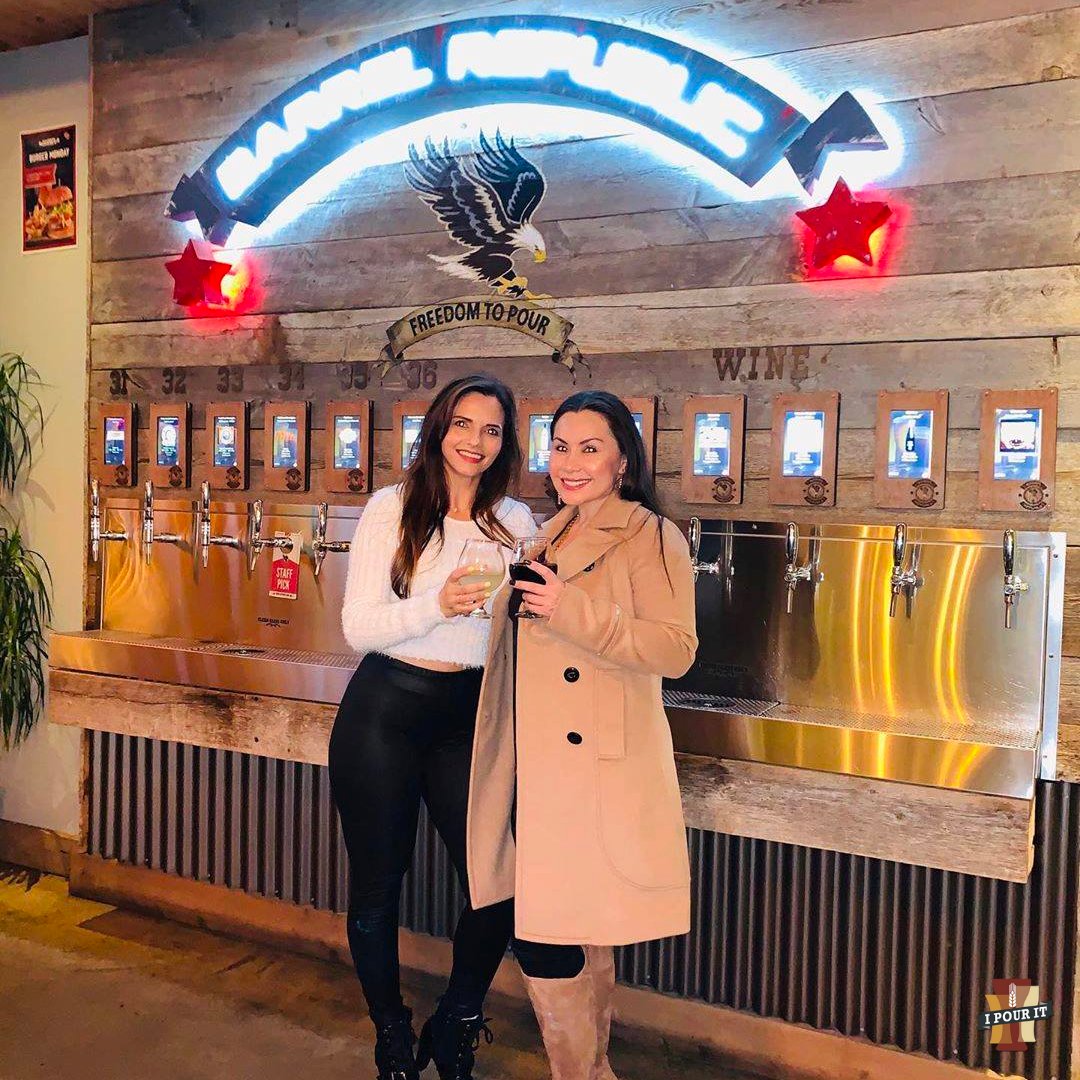 iPourIt's tweet photo. It's #NationalBartenderDay and weβre celebrating everyone who pours drinks π»
With iPourIt self-pour tech, we all have the chance to pour ourselves beer, wine, mixed drinks, cider, seltzer, and more.
#iPourIt #Selfpour #Smarterselfpour #SelfPourTechnology #Americanmade https://t.co/lWb54ZfvzU