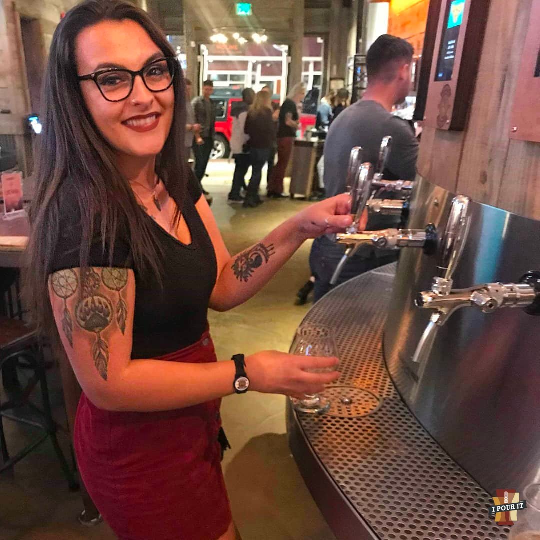 iPourIt's tweet photo. It's #NationalBartenderDay and weβre celebrating everyone who pours drinks π»
With iPourIt self-pour tech, we all have the chance to pour ourselves beer, wine, mixed drinks, cider, seltzer, and more.
#iPourIt #Selfpour #Smarterselfpour #SelfPourTechnology #Americanmade https://t.co/lWb54ZfvzU