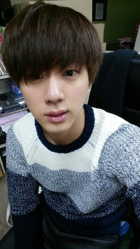 HoranLiall's tweet photo. #HappyJinDay
#PreciousFlowerJin
#OurDecemberAngel 
#WorldwideSingerJin
#BrightestMoonJin 
#ForeverYoursJin
#LightToOurAbyss
#GreatestEpiphanyJin
#OurUniverseJin
#SeokjinnieDayIsHere
#HappinessFairyJin https://t.co/CqiIYDrXzZ